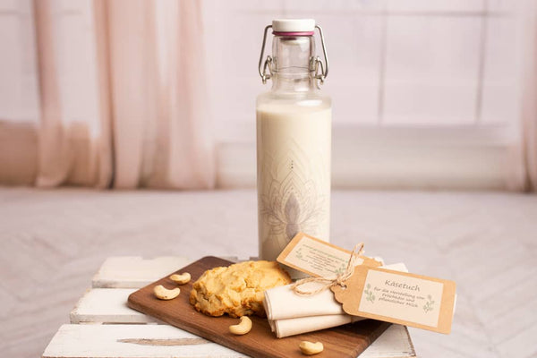 Rezept: Pflanzen- und Nussmilch als Milchersatz & Nusskäse selber machen - Grüner Gedanke