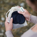 Abschminkpads aus Bio - Baumwolle in Schwarz (10 Stück) mit Waschbeutel - Hochwertig, nachhaltig und stilvoll | Grüner Gedanke