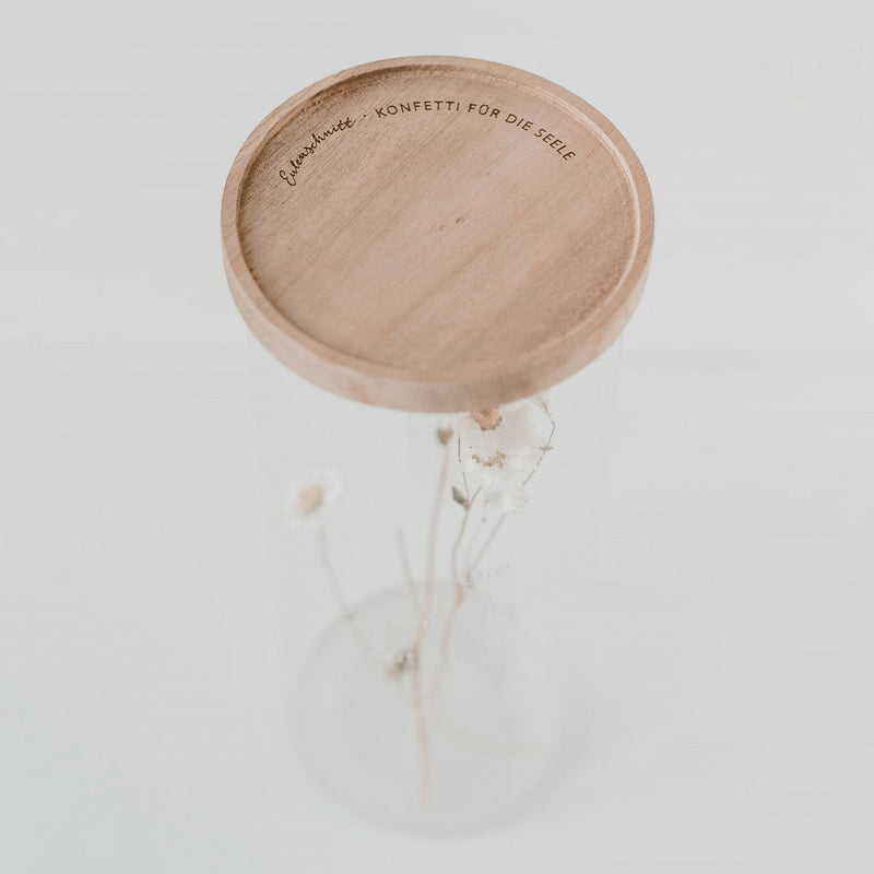 Vorratsglas mit liebevollem Spruch und Akazienholz Deckel von Eulenschnitt | Foto: Maggy Melzer